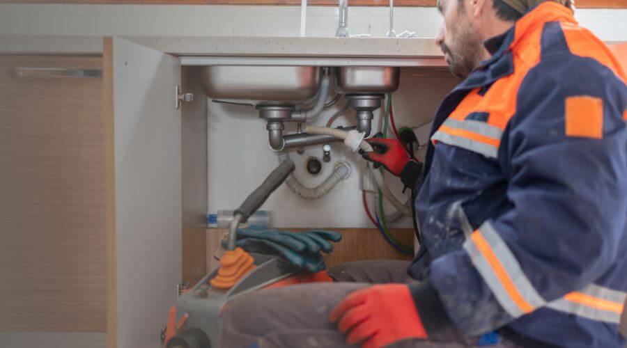 Professional tankless water heater installation services in Como, MS